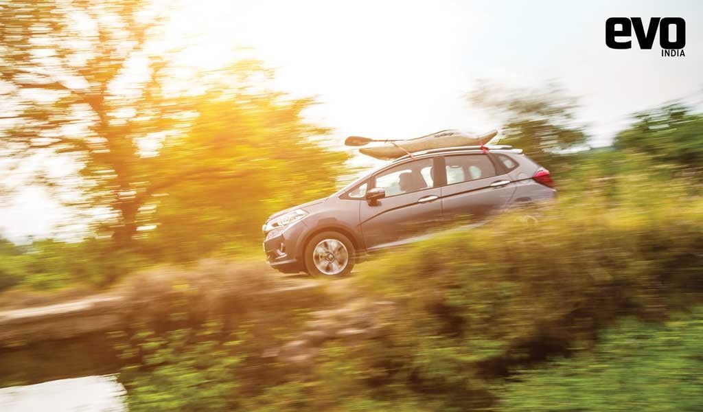 Live the Adventure with Honda WR-V, part 2: Kayaking into the rapids