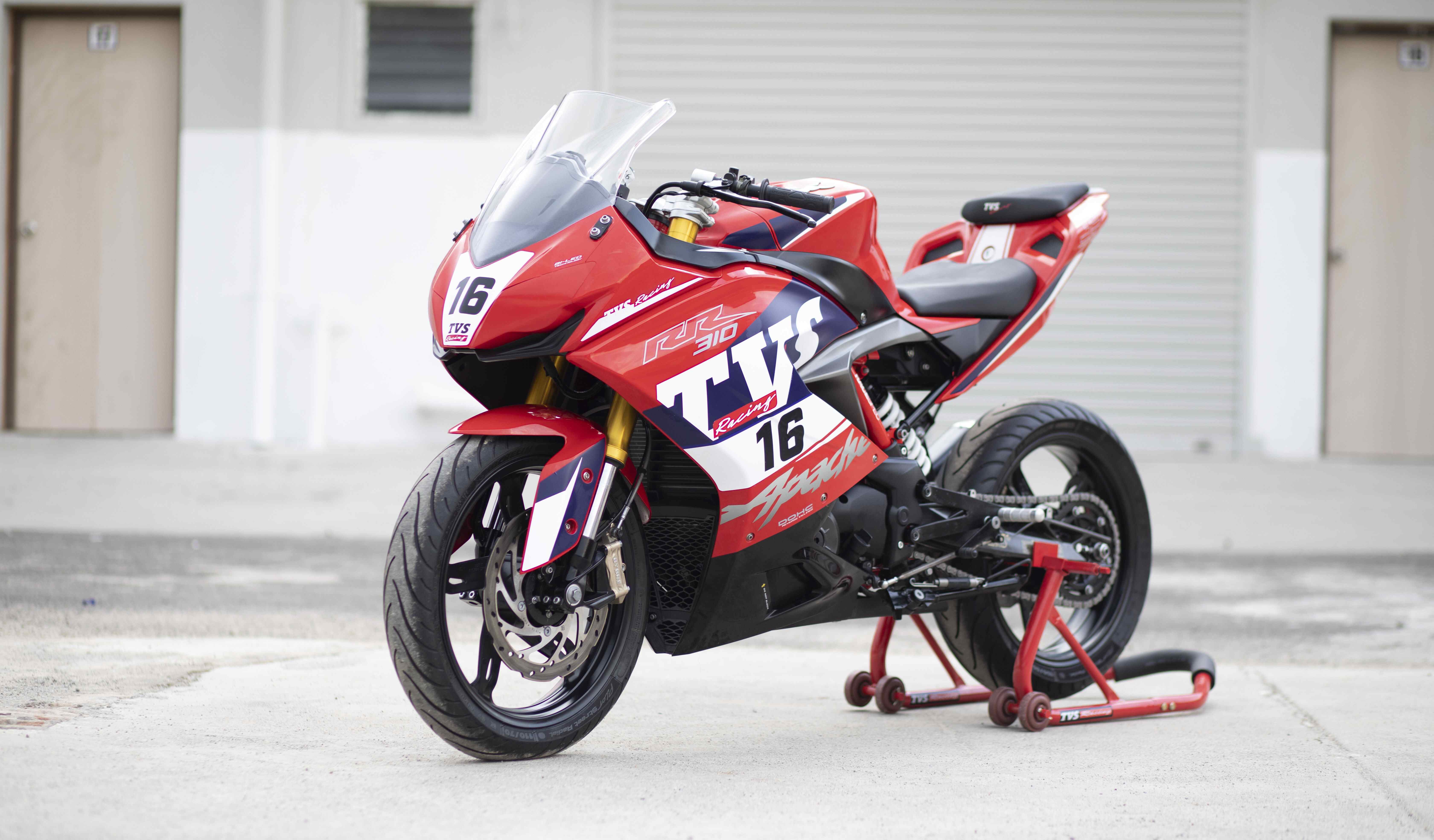 TVS Racing to debut the Race-spec RR 310 and Apache RTR 2004V Race Edition at 2018 INMRC