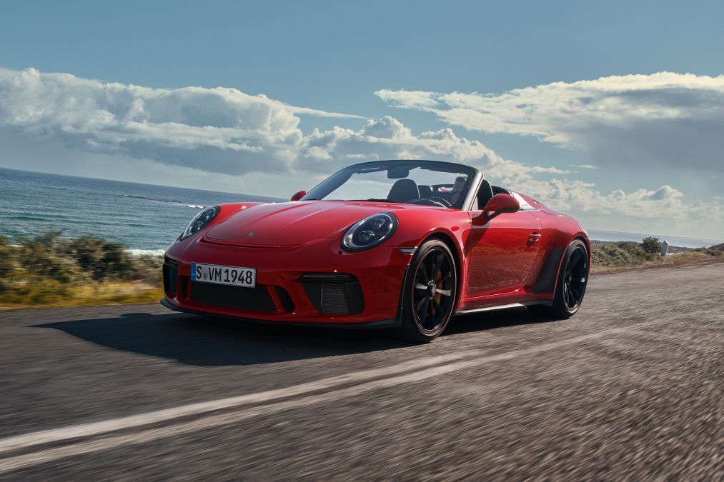 2019 Porsche 911 Speedster unveiled in New York