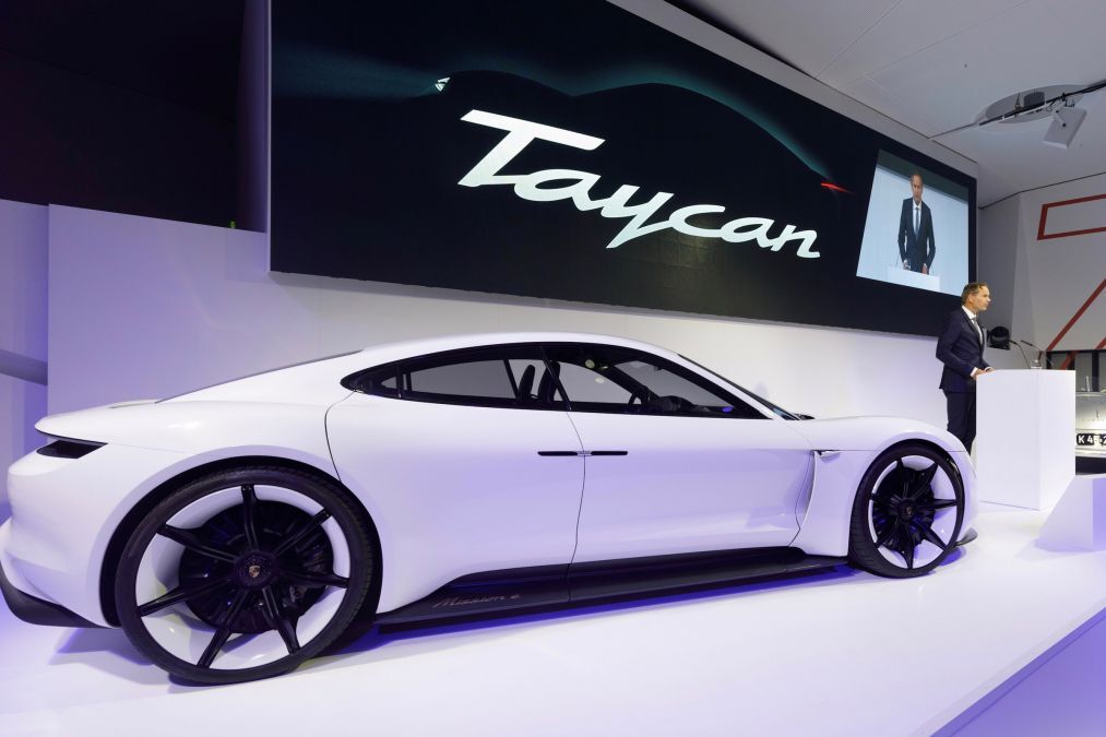 2019 Porsche Taycan nears production – all the details on Stuttgart’s Tesla Model S