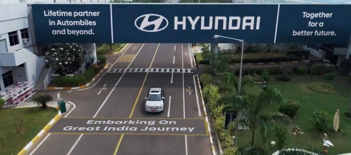 Hyundai QXi Compact SUV teased ahead of New York Auto Show