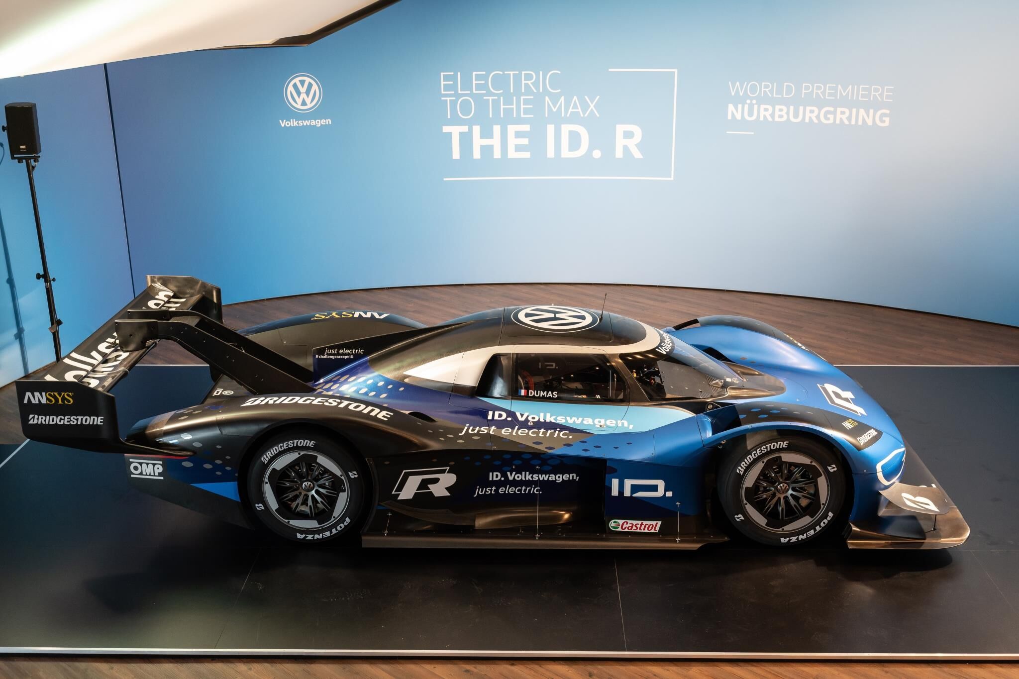 Motorsport with electric drive: Double World premiere for the new Volkswagen ID.R