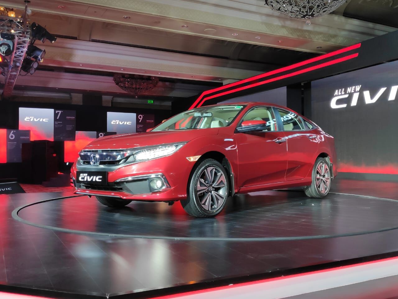 All new Honda Civic launched at Rs 17.69 lakh. Ready to challenge the Corolla Altis, Octavia and Elantra?