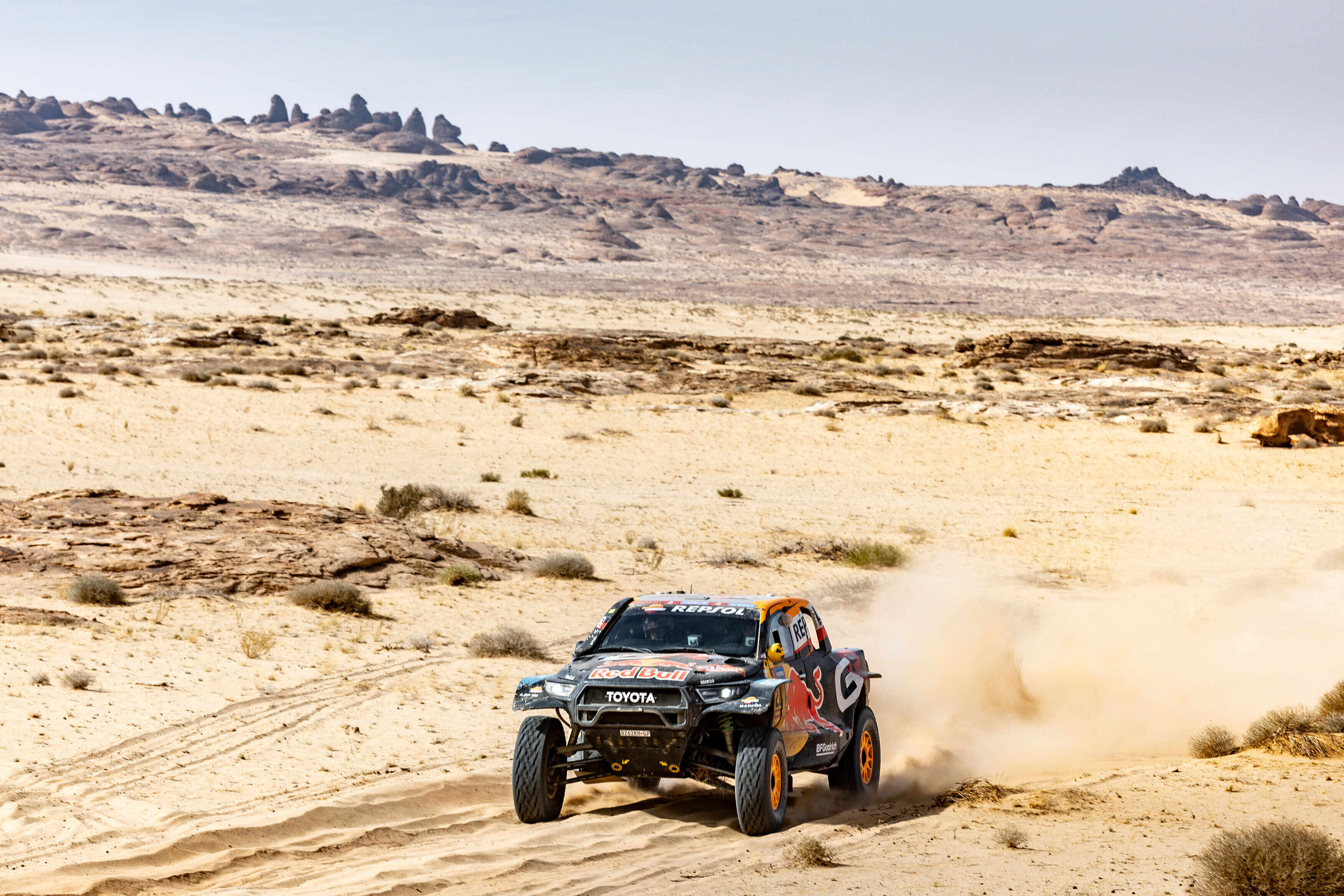 2025 Dakar Rally Stage 5: Seth Quintero leads the cars while Luciano Benavides dominates amongst the bikes