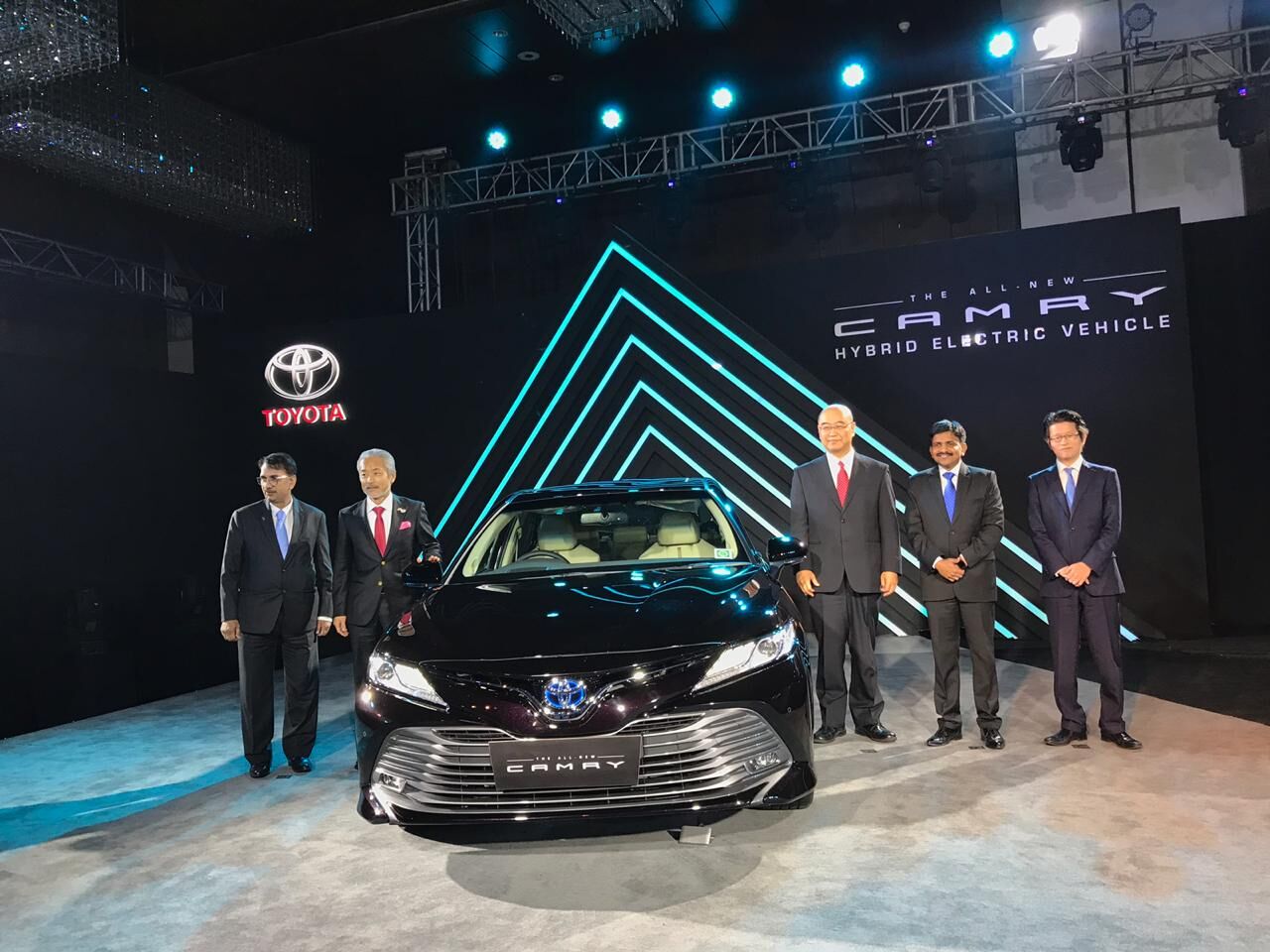 Toyota launches the new 2019 Camry Hybrid in India