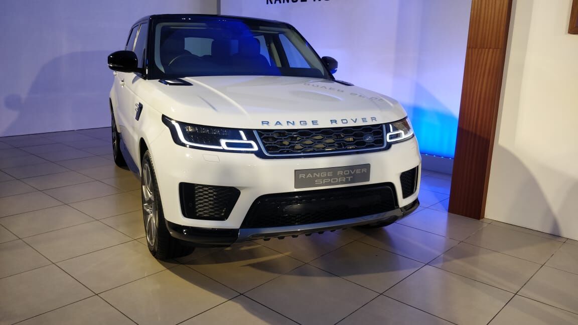 Land Rover launches 2018 Range Rover and Range Rover Sport in India