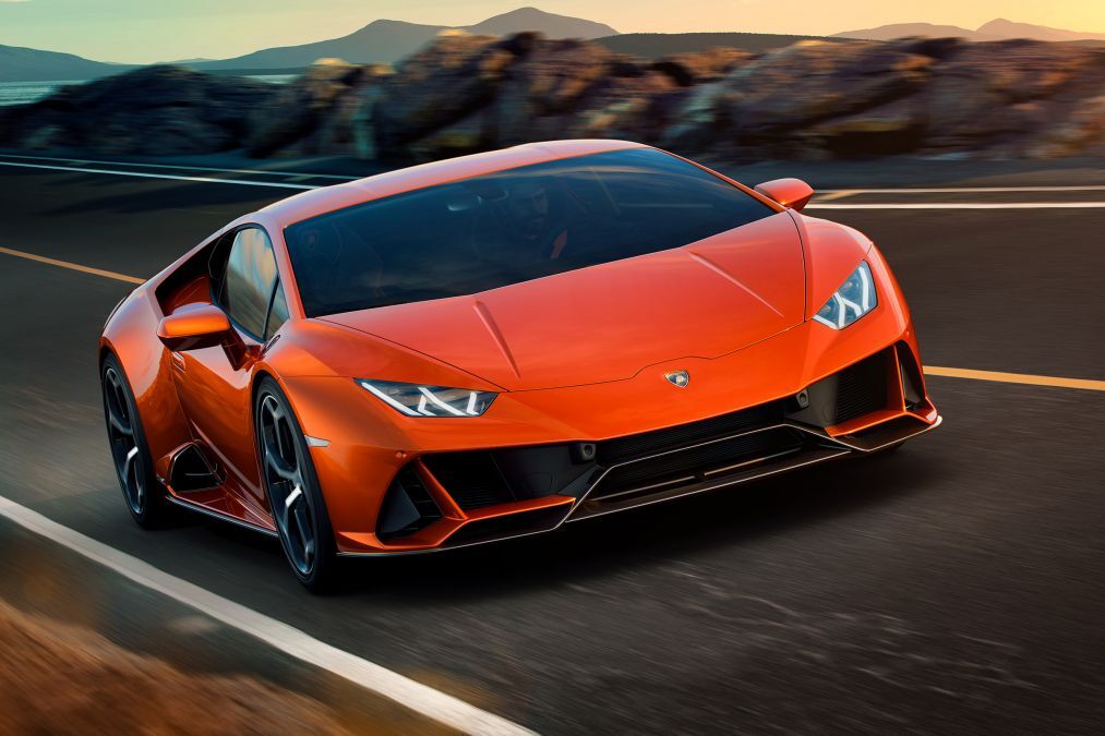 Lamborghini unveils the Huracan EVO ahead of Geneva Motor Show