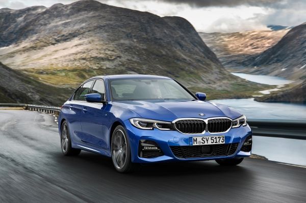 BMW reveals seventh generation 3 Series sedan at the Paris Motor Show